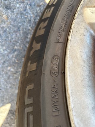 4 Ruedas 205/55 R16 91V Casi Nuevas