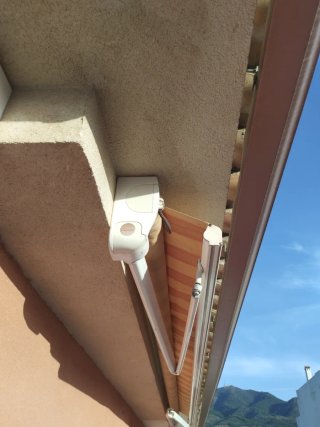 Toldo de terraza retráctil