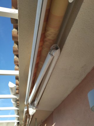 Toldo de terraza retráctil