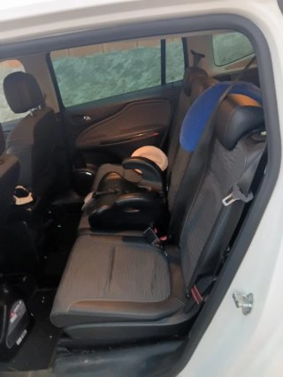 Opel Zafira Tourer 2013
