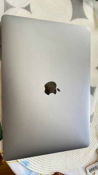 MacBook Pro 13 8GB RAM 512GB