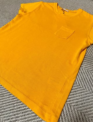 Zara camiseta nueva + Only falda cargo * M