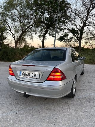 Mercedes-Benz C220 150cv