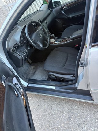 Mercedes-Benz C220 150cv