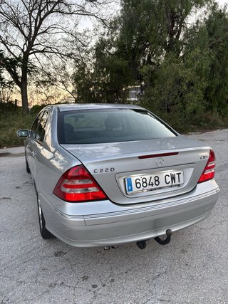 Mercedes-Benz C220 150cv