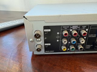 Grabadora LG V280B VHS/DVD