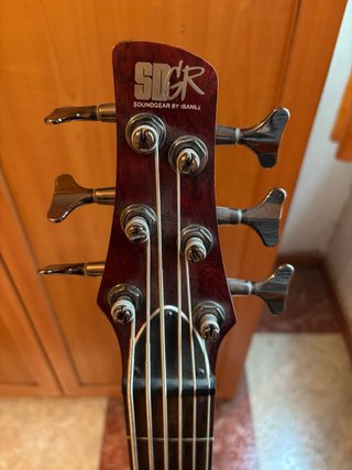 Bajo Ibanez SDGR 6 cuerdas Activo/Pasivo
