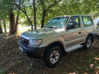 Toyota Land Cruiser 2000