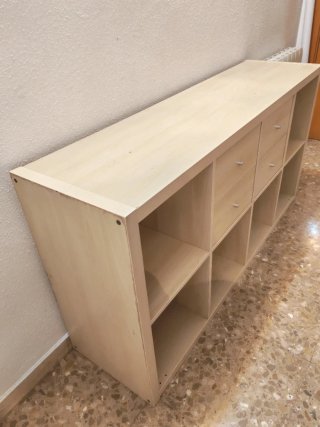 Scaffalatura Kallax Ikea con cassetti e cesti