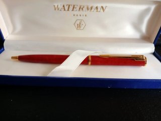 Bolígrafo Waterman Rojo y Dorado
