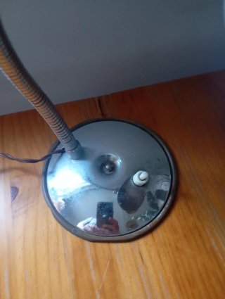 Flexo de mesa metálico 1960