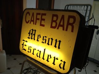 Rótulo luminoso Café Bar Mesón Escalera