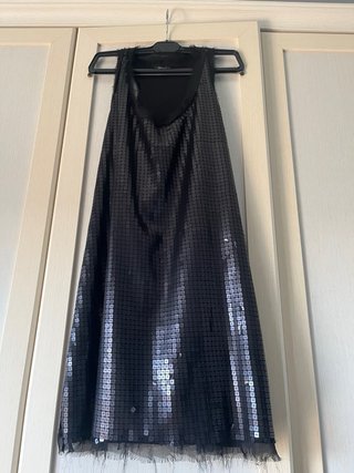 Tubino nero pailettes e tulle
