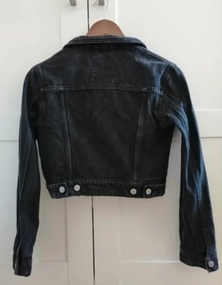 Chaqueta cropped negra denim vintage Pull&B