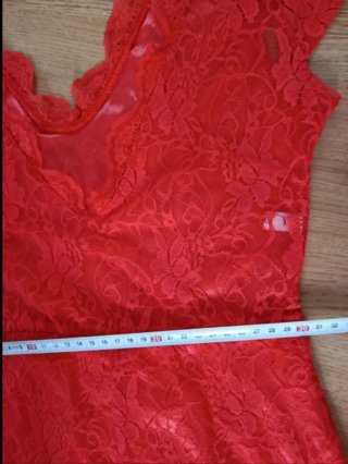 Vestido fiesta rojo encaje