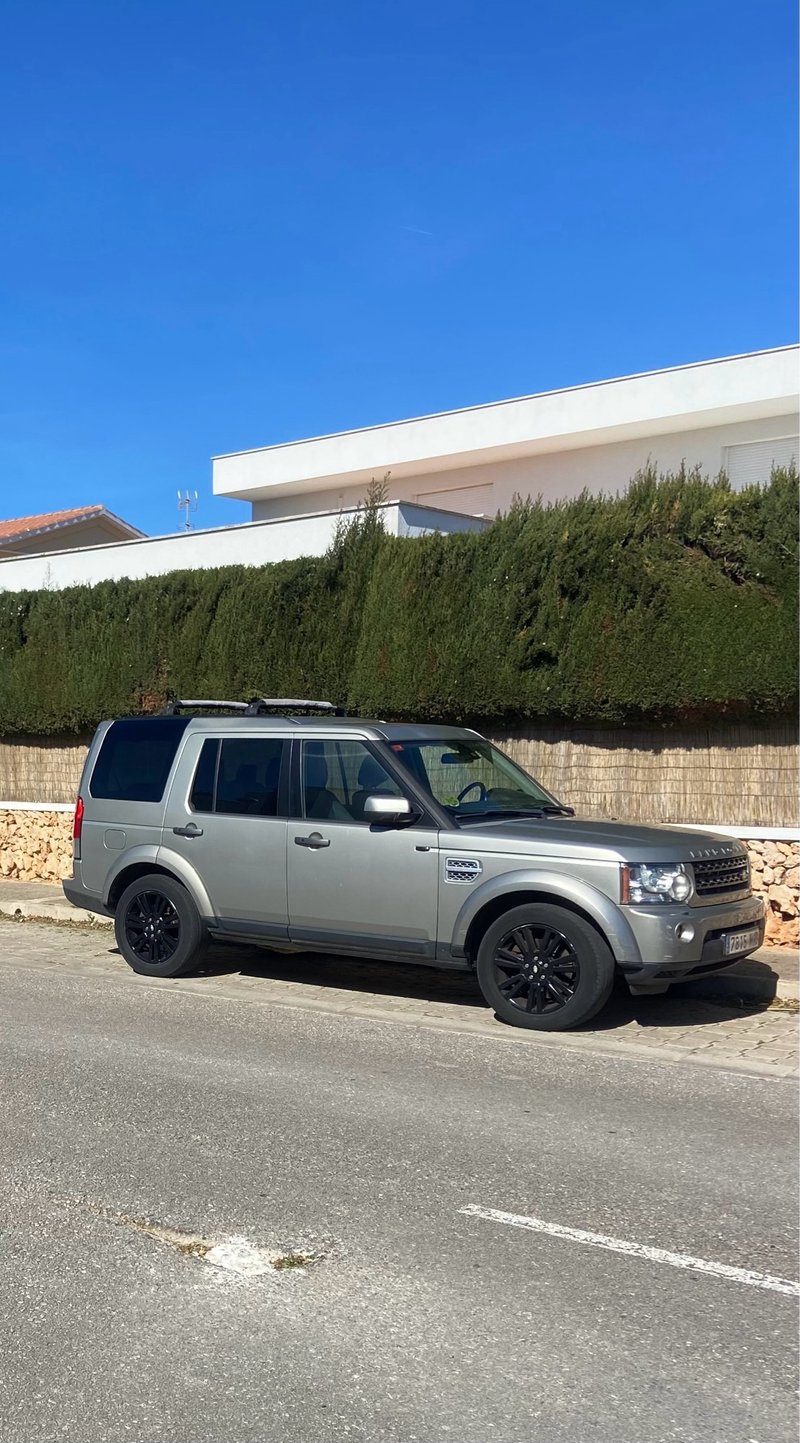Land Rover Discovery 2011 - foto 1