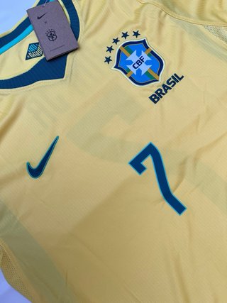 Camiseta Brasil Vini Jr. Nike Talla M
