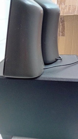 Altavoces Logitech. Sólo hago envíos