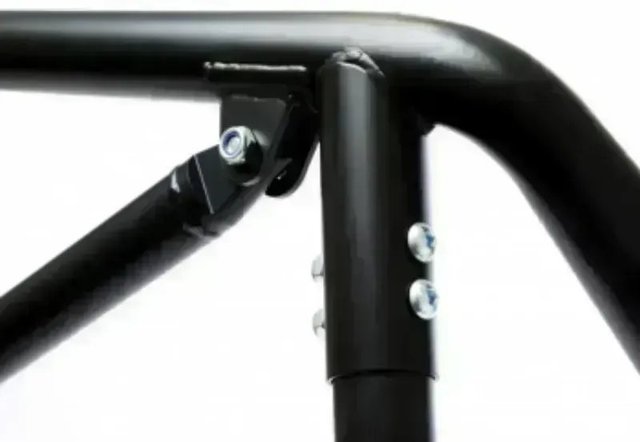 Jaula Antivuelco Trasera para BMW E92 y VW Golf