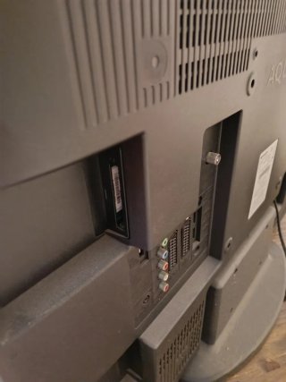 TV Sharp 32 Negra