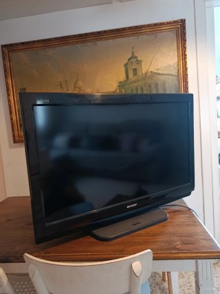 TV Sharp 32 Negra