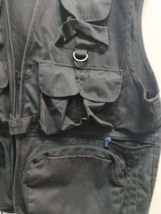 Gilet da pesca nero multitasche