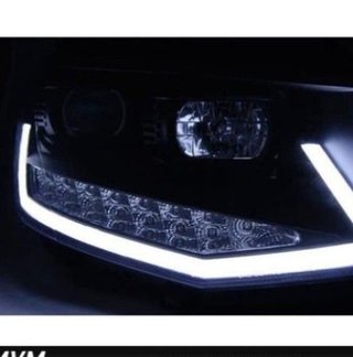 Faros Volkswagen T6 LED Fondo Negro