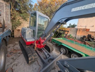 Mini excavadora Takeuchi TB 135