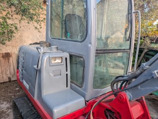 Mini excavadora Takeuchi TB 135