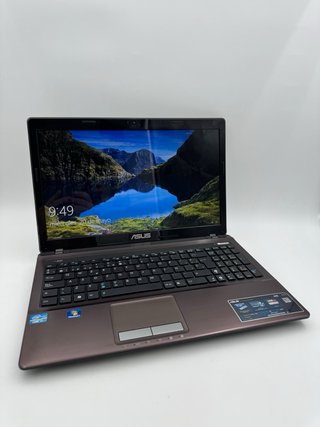 Asus i7/ 8GB RAM / HDD 1tb / windows 10 lite