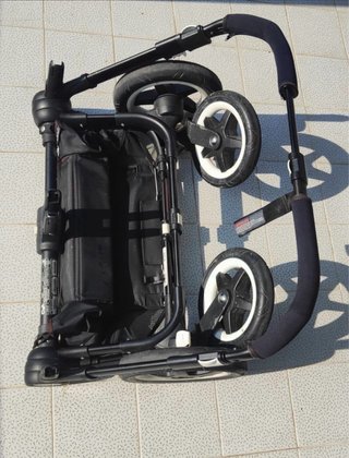 Bugaboo Gemelar y 2 maxi-cosis