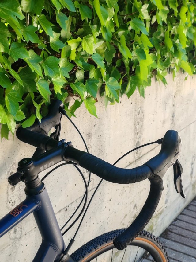 Bici Gravel Triban RC120