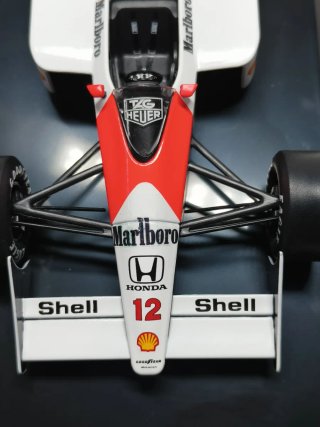 1:24 McLaren MP4/4 "Marlboro" - Ayrton Senna 1988