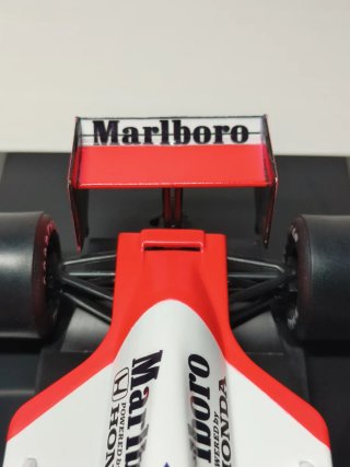 1:24 McLaren MP4/4 "Marlboro" - Ayrton Senna 1988