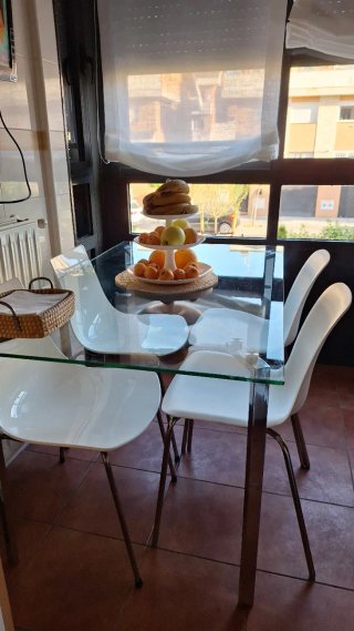 Mesa de cocina cristal y metal