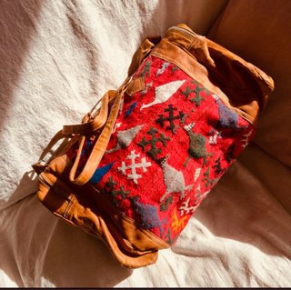 Bolso Cuero y Kilim Tejido