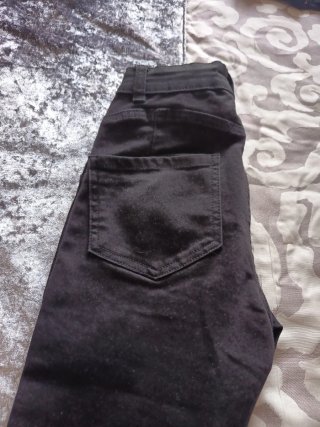 Pantalón pitillo negro mujer
