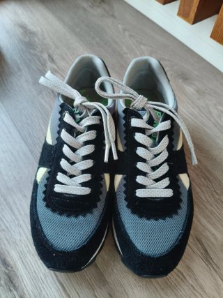 Zapatillas Bimba y Lola negras