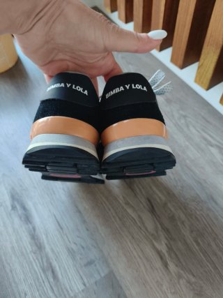 Zapatillas Bimba y Lola negras