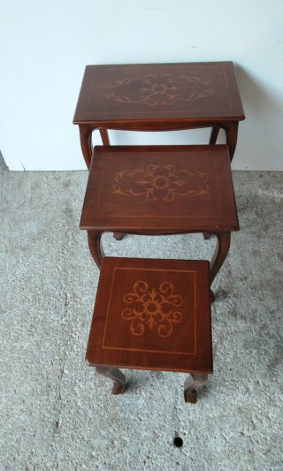 Mesitas nido vintage madera