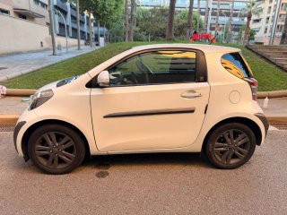Toyota iQ 2012