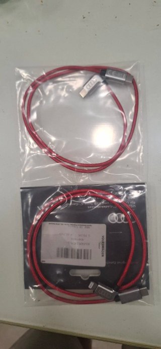 Juego 2 cables carga AUDI sin abrir