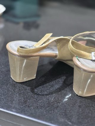 Sandalias Pitillos Beige y Amarillas