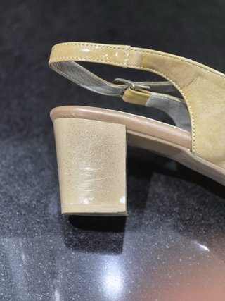 Sandalias Pitillos Beige y Amarillas