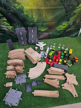 Vías tren madera Lidl y accesorios