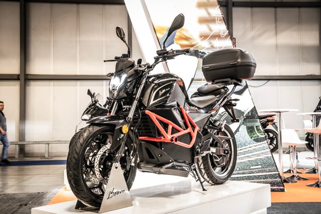 Moto Eléctrica 125cc - 130 km/h