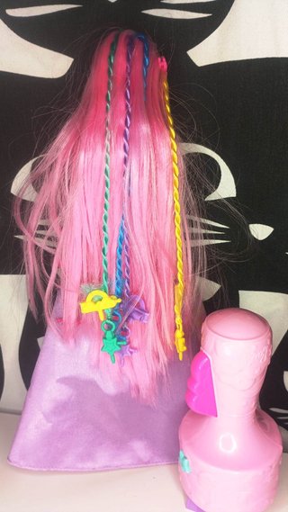 Barbie Trenzas Mágicas Colores