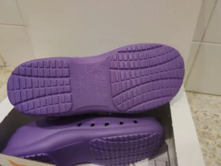Zuecos de trabajo Dian Morado