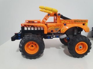LEGO Technic Monster Jam El Toro Loco 42135