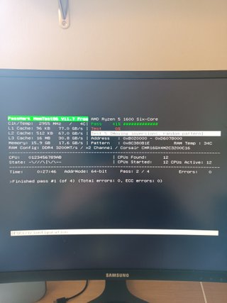 Kit RAM Corsair Vengeance RGB DDR4 16GB